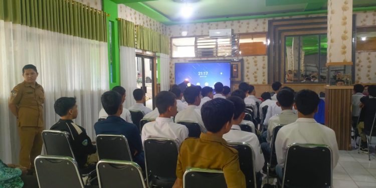 Tingkatkan Minat Penerimaan Polri, Polresta Bengkulu Sosialisasi di SMKN Negeri 3 Kota Bengkulu
